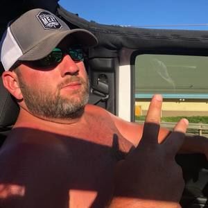 Meet your Posher, Dustin